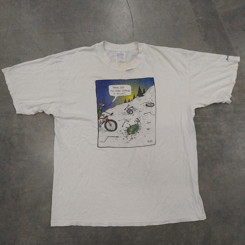 Bike Crash White Graphic T-Shirt XL Measurements 1997 Measurements Gildan